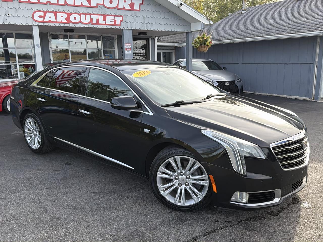 Cadillac XTS 4dr Sdn Luxury FWD 2019