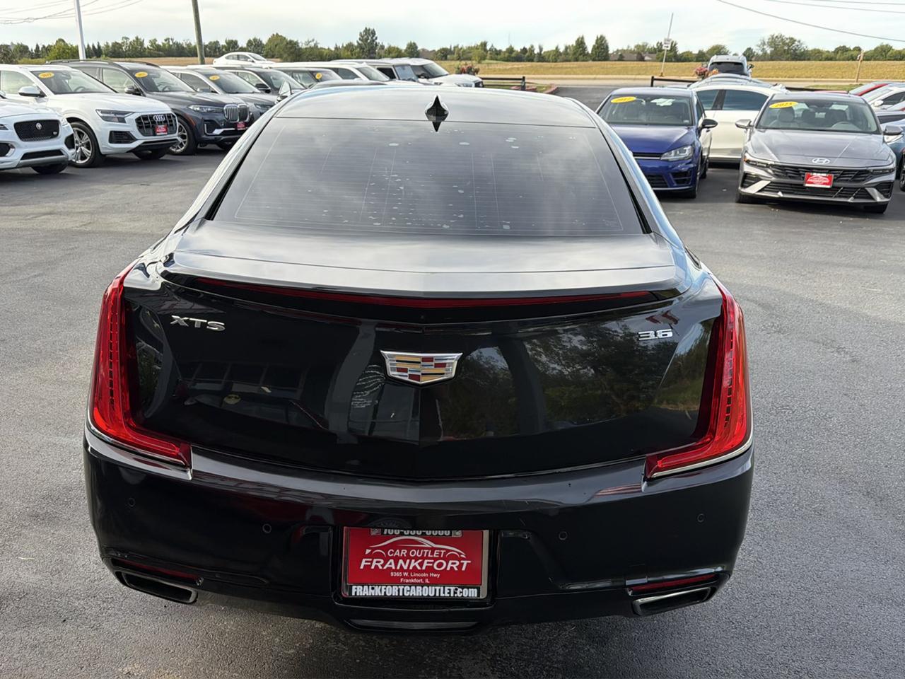 Cadillac XTS 4dr Sdn Luxury FWD 2019