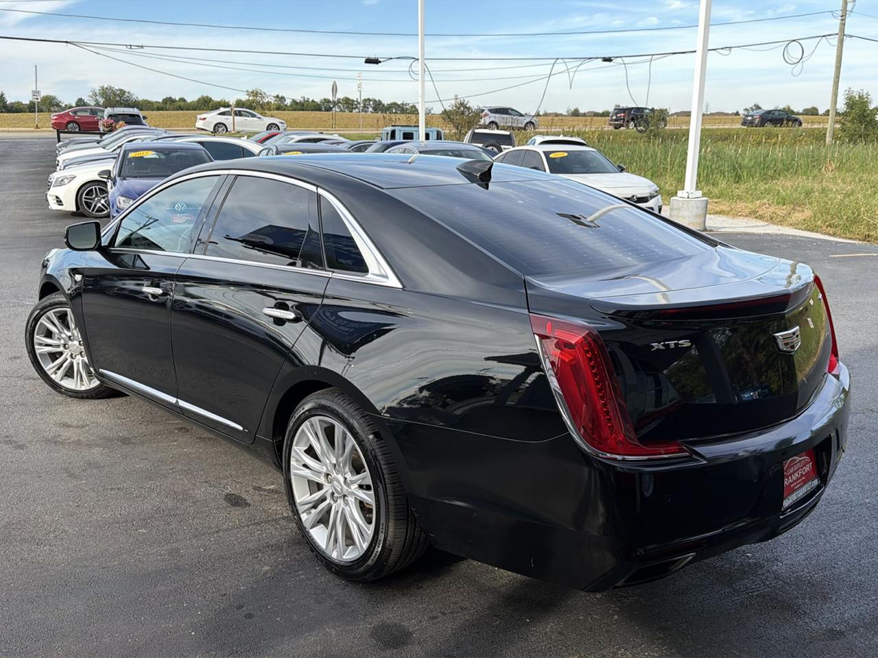 Cadillac XTS 4dr Sdn Luxury FWD 2019