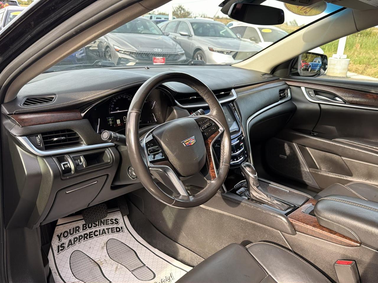 Cadillac XTS 4dr Sdn Luxury FWD 2019
