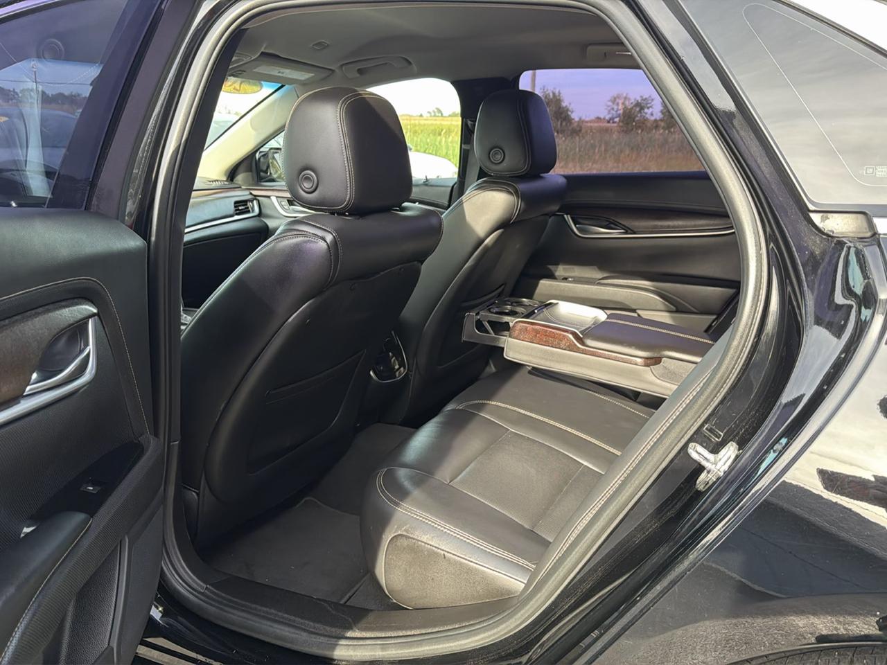 Cadillac XTS 4dr Sdn Luxury FWD 2019