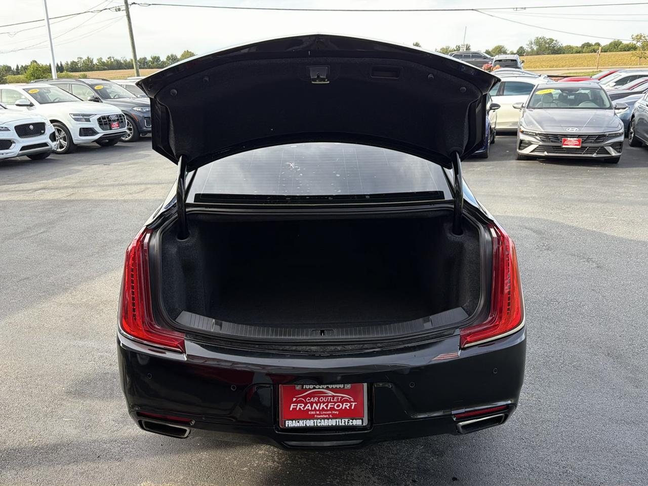 Cadillac XTS 4dr Sdn Luxury FWD 2019
