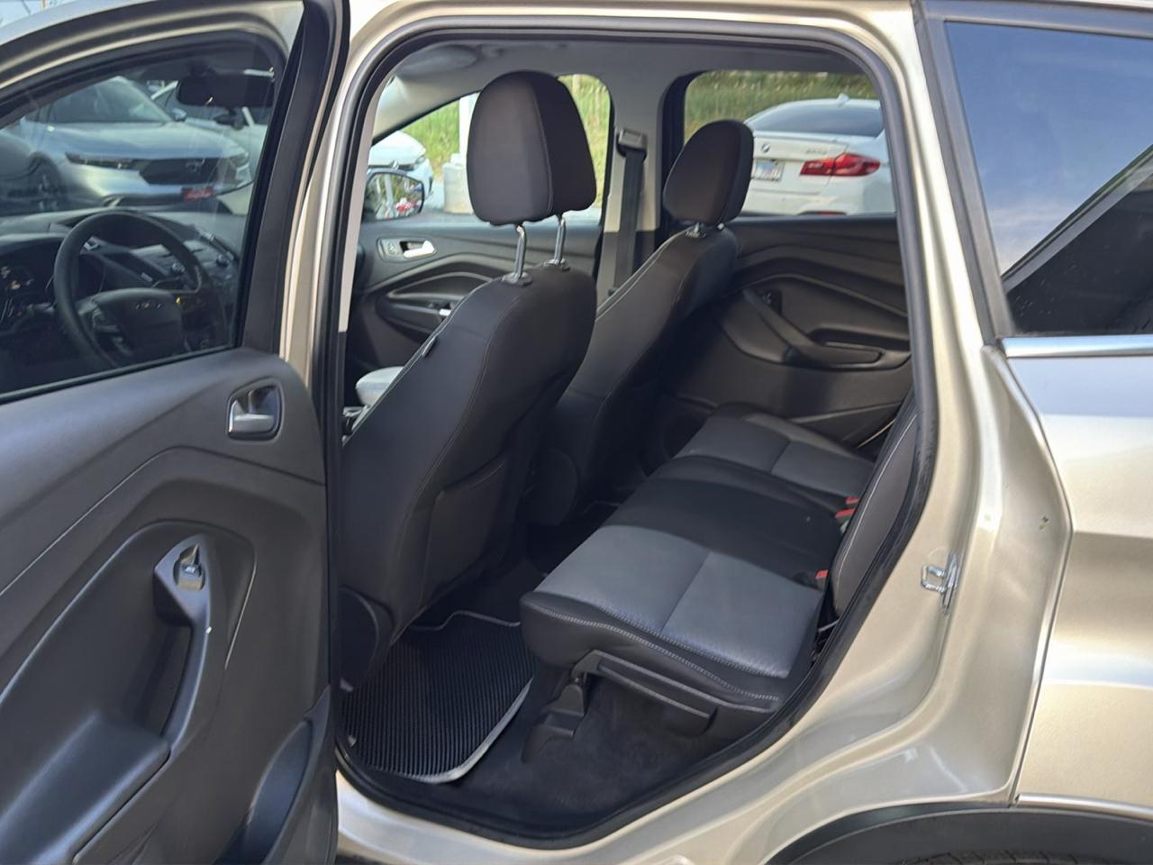 Ford Escape SE FWD 2017