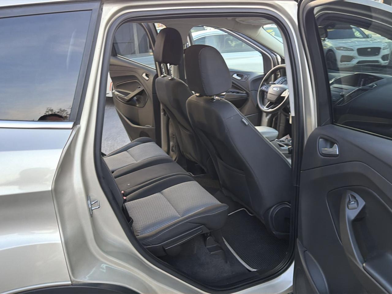 Ford Escape SE FWD 2017