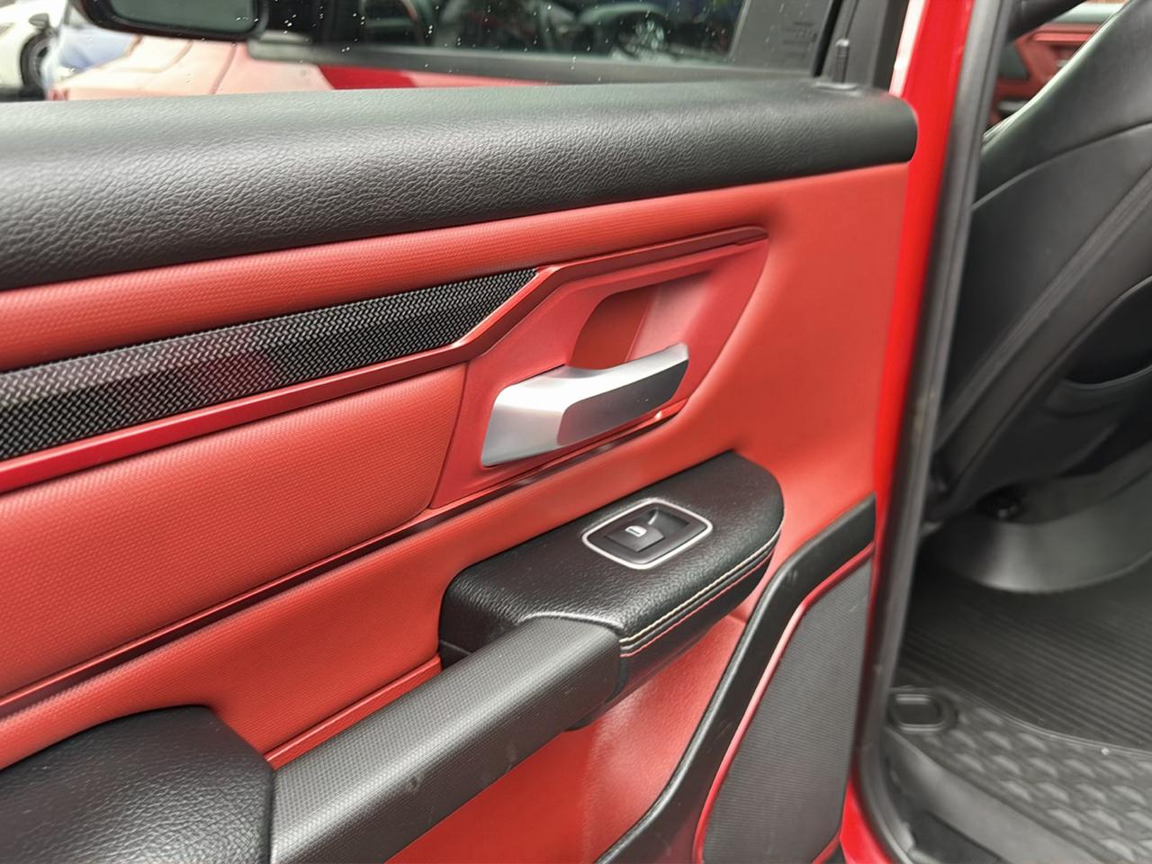 RAM 1500 Rebel 4x4 Crew Cab 5'7" Box 2021