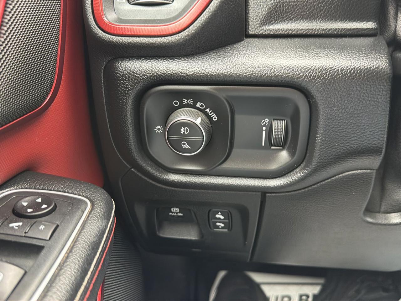 RAM 1500 Rebel 4x4 Crew Cab 5'7" Box 2021