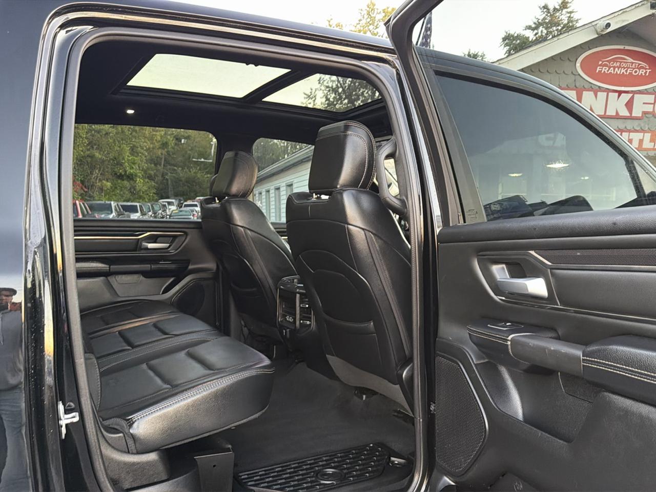 RAM 1500 Rebel 4x4 Crew Cab 5'7" Box 2021