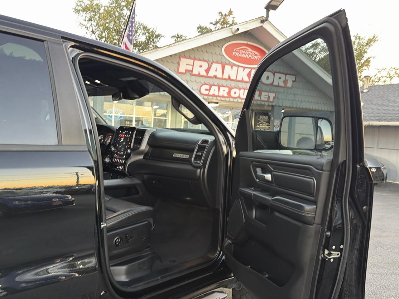 RAM 1500 Rebel 4x4 Crew Cab 5'7" Box 2021