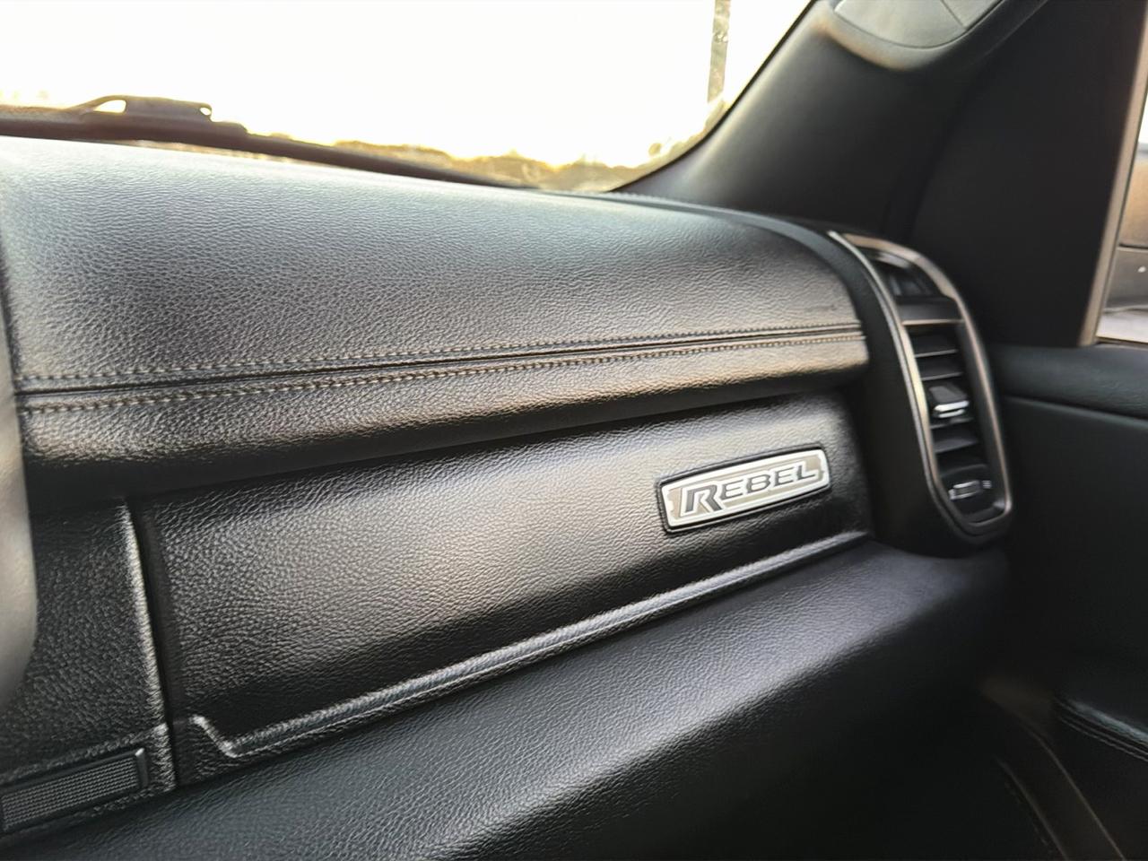 RAM 1500 Rebel 4x4 Crew Cab 5'7" Box 2021