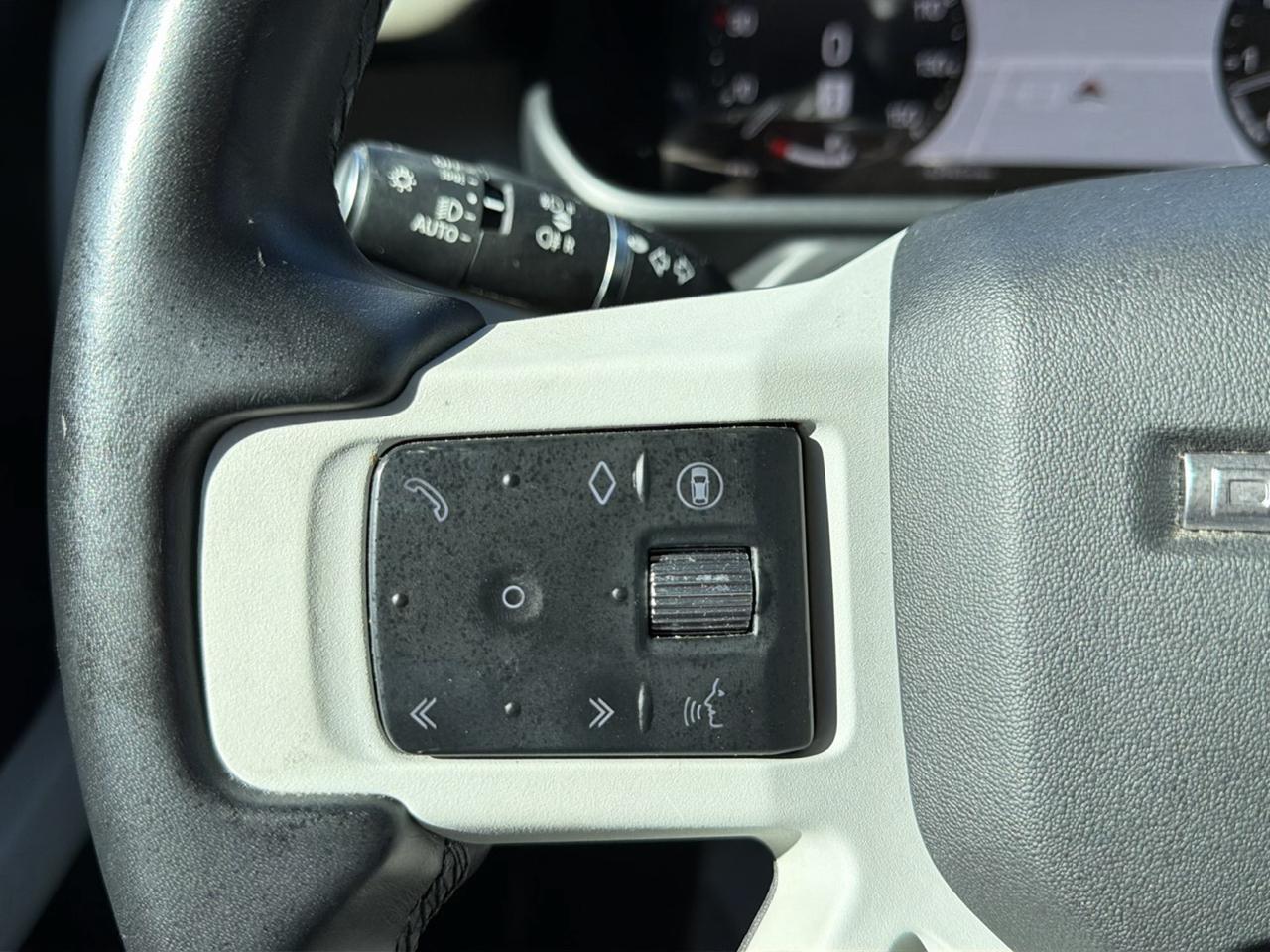 Land Rover Defender 110 P300 S 2024