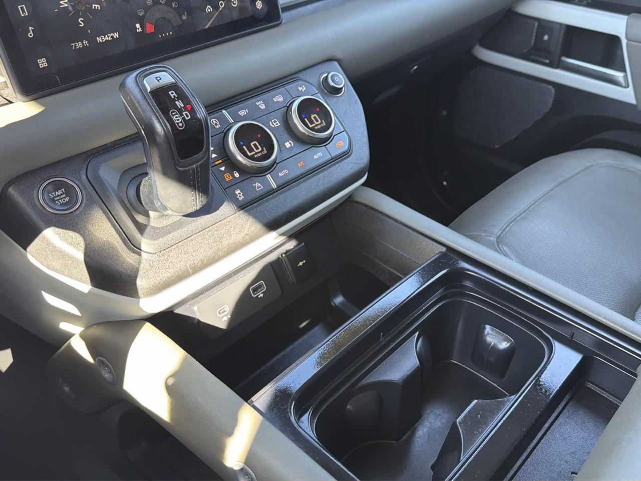 Land Rover Defender 110 P300 S 2024