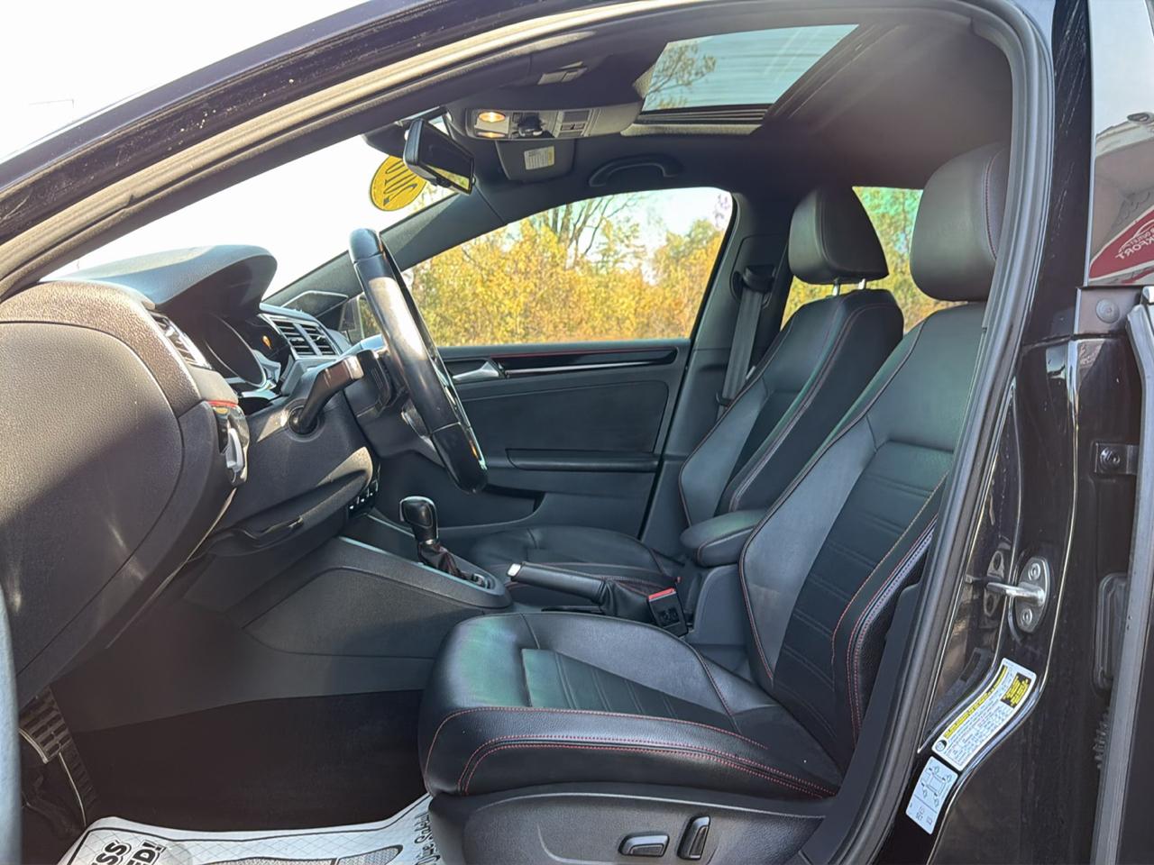 Volkswagen Jetta Sedan 4dr Auto 2.0T GLI SE 2016