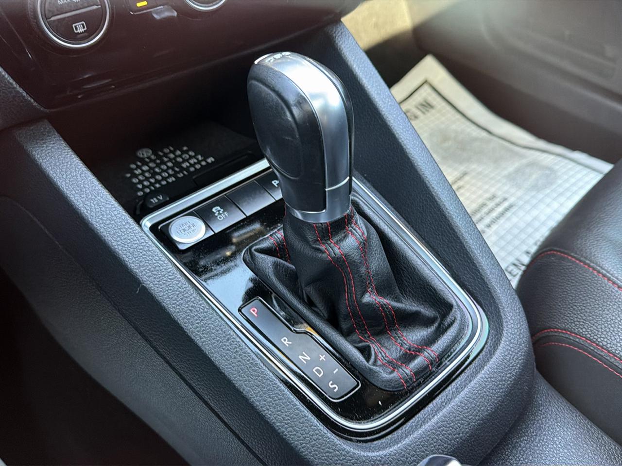 Volkswagen Jetta Sedan 4dr Auto 2.0T GLI SE 2016