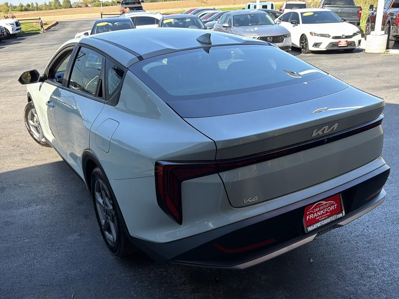 Kia K4 LXS FWD 2025