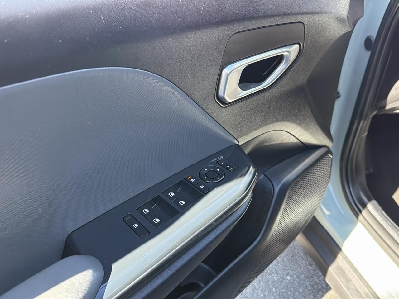 Kia K4 LXS FWD 2025