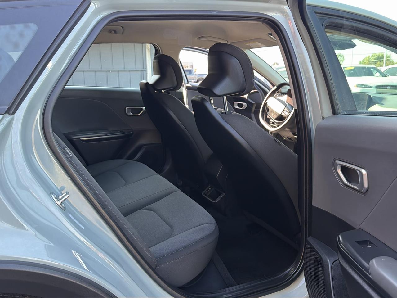 Kia K4 LXS FWD 2025