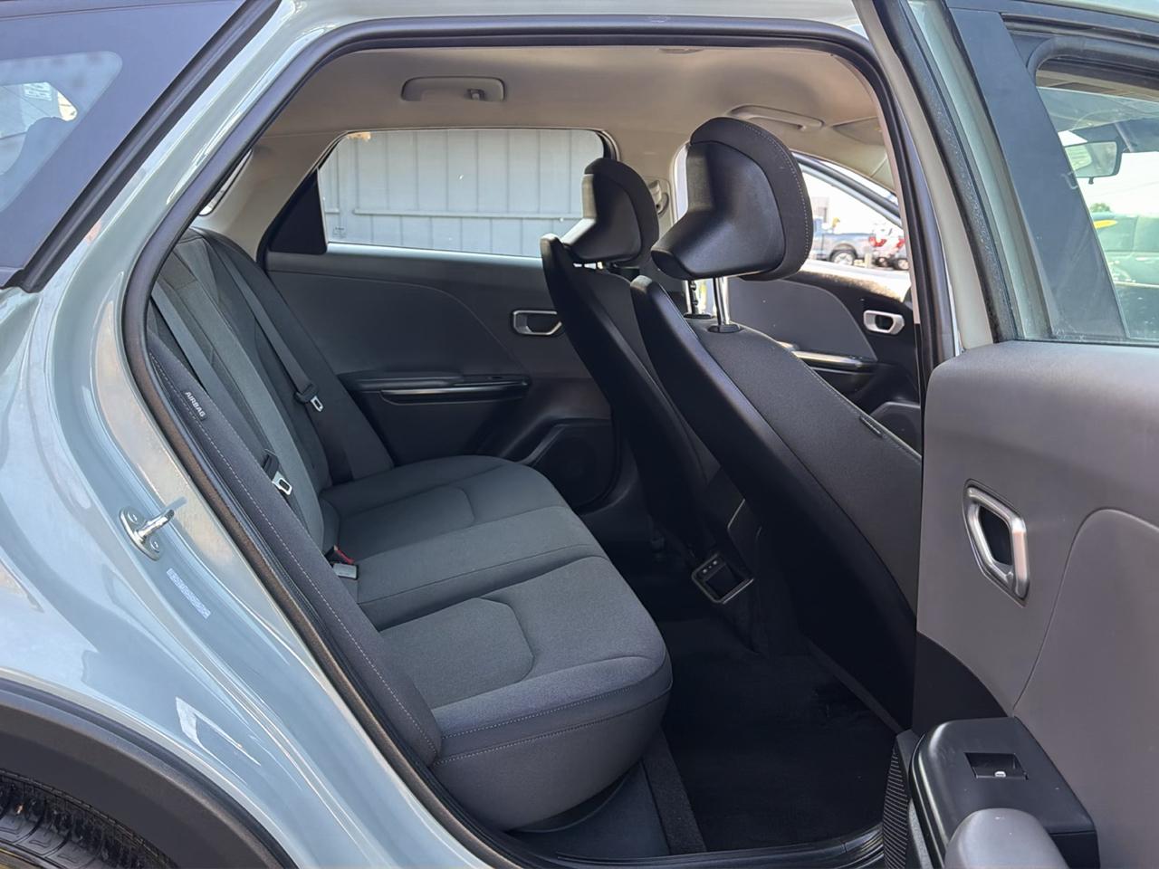 Kia K4 LXS FWD 2025