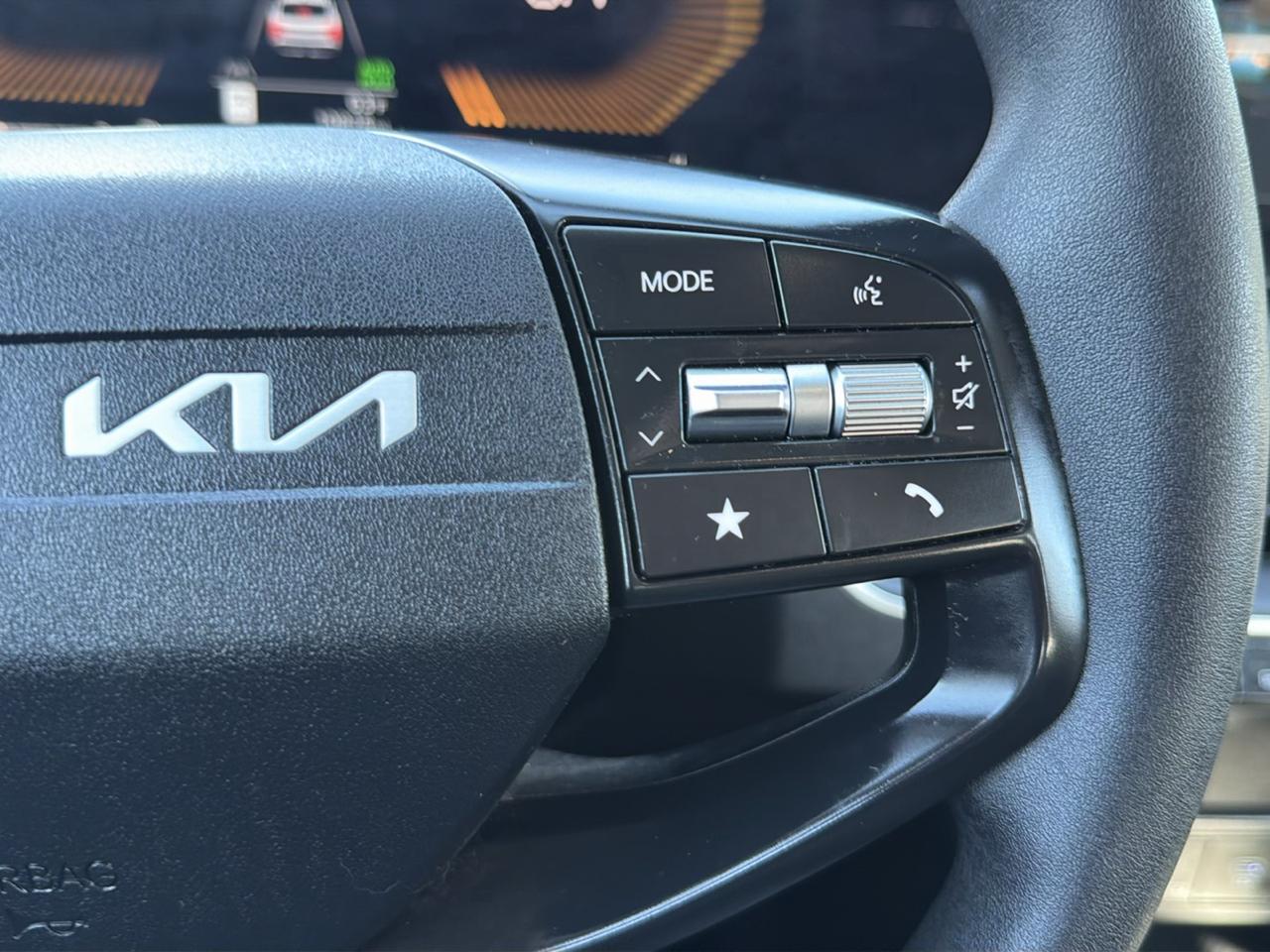 Kia K4 LXS FWD 2025