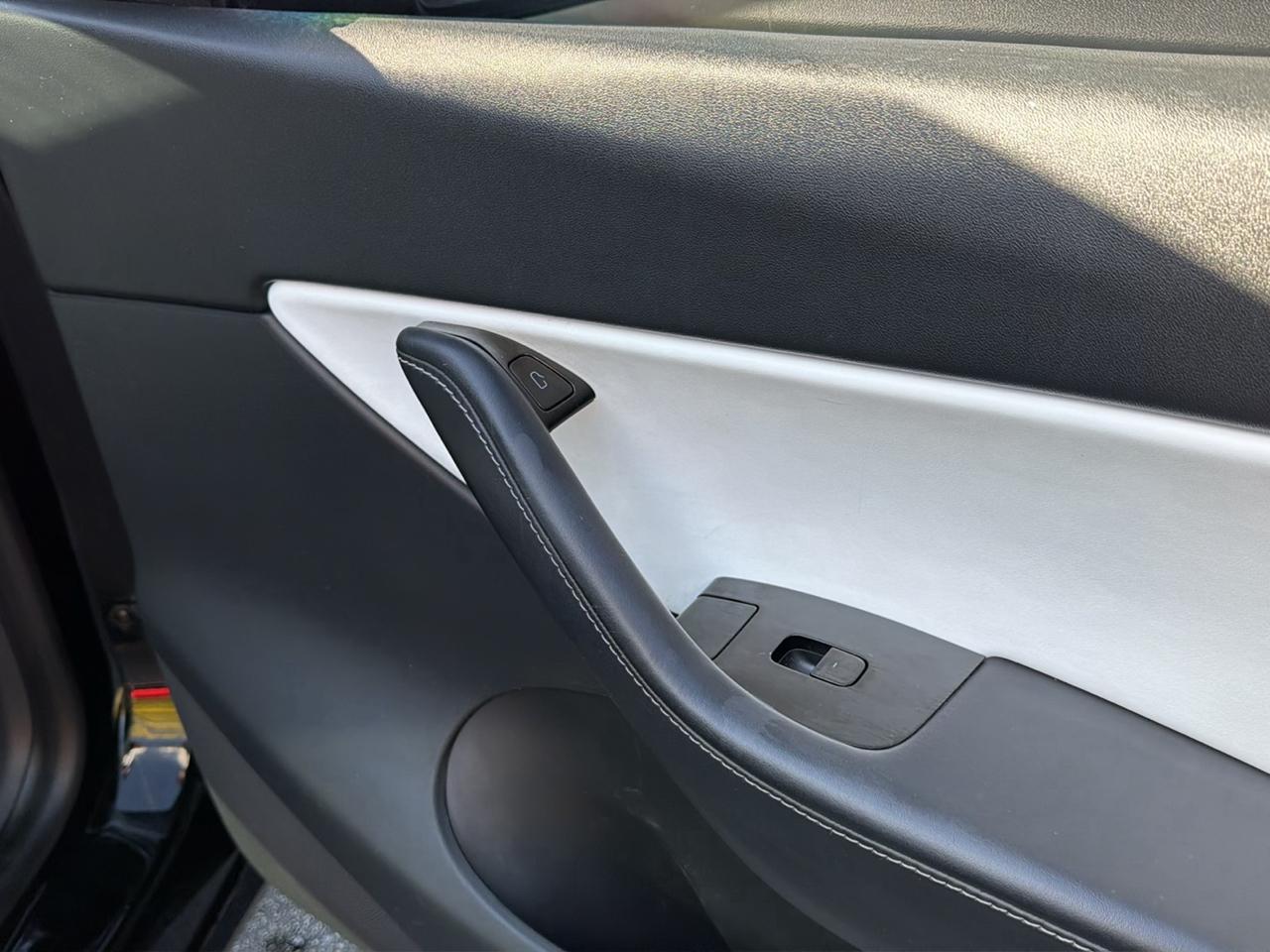 Tesla Model Y Performance AWD 2021