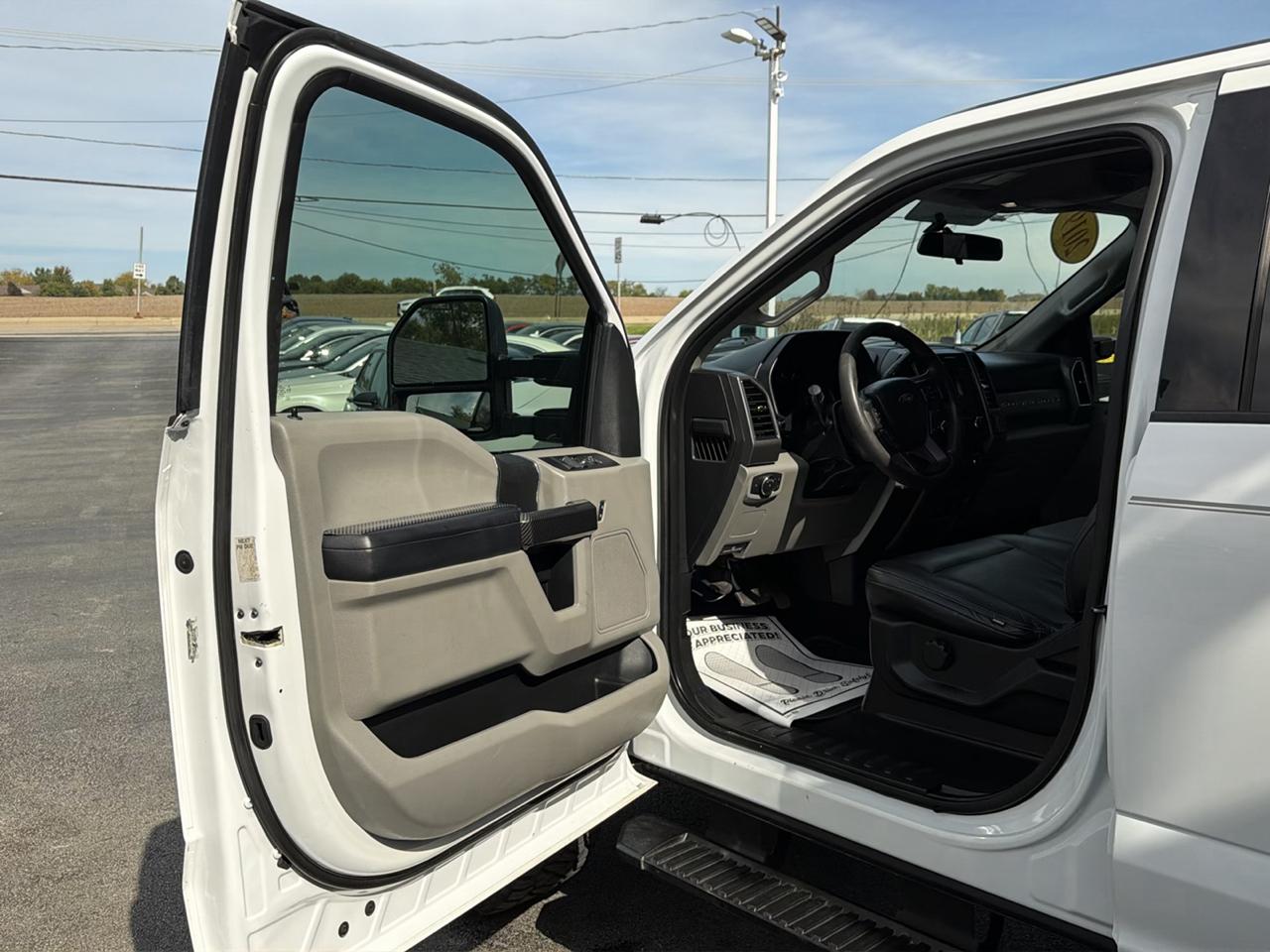 Ford Super Duty F-250 SRW XLT 4WD Crew Cab 8' Box 2019