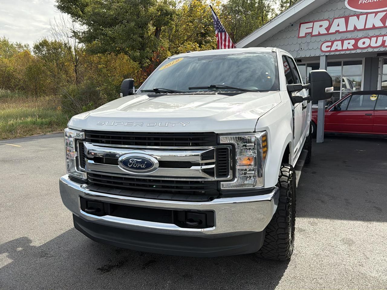 Ford Super Duty F-250 SRW XLT 4WD Crew Cab 8' Box 2019