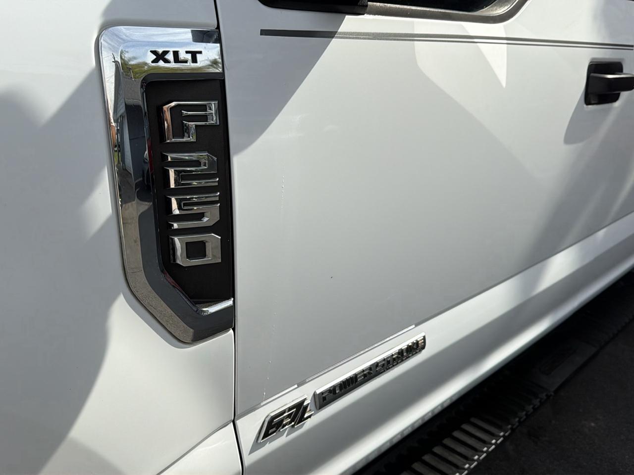 Ford Super Duty F-250 SRW XLT 4WD Crew Cab 8' Box 2019