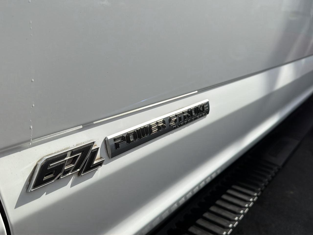 Ford Super Duty F-250 SRW XLT 4WD Crew Cab 8' Box 2019