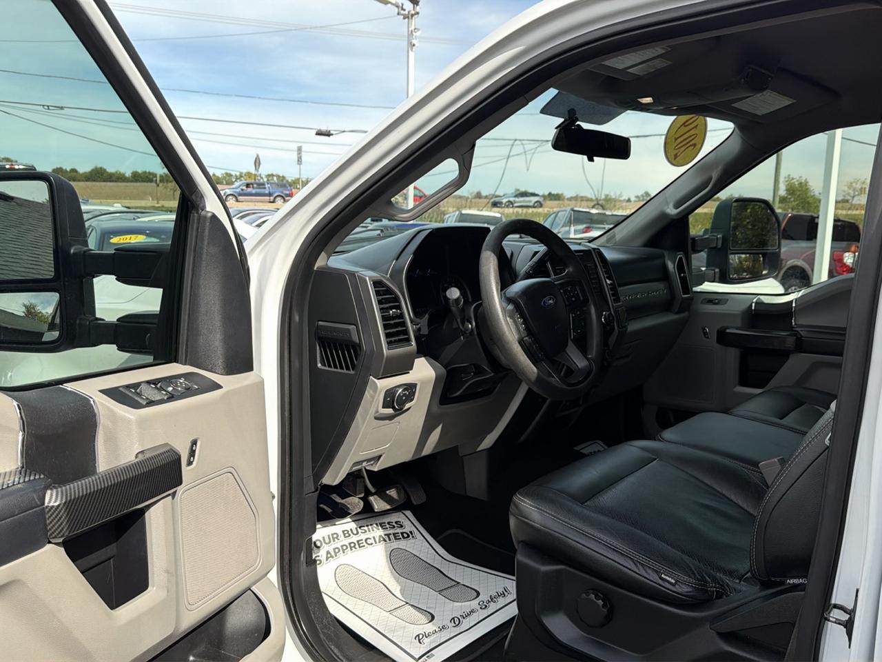 Ford Super Duty F-250 SRW XLT 4WD Crew Cab 8' Box 2019