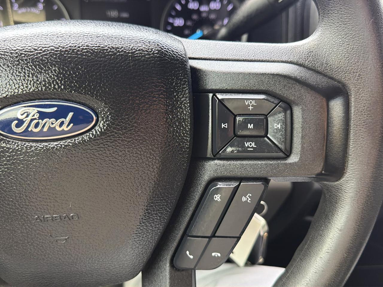 Ford Super Duty F-250 SRW XLT 4WD Crew Cab 8' Box 2019
