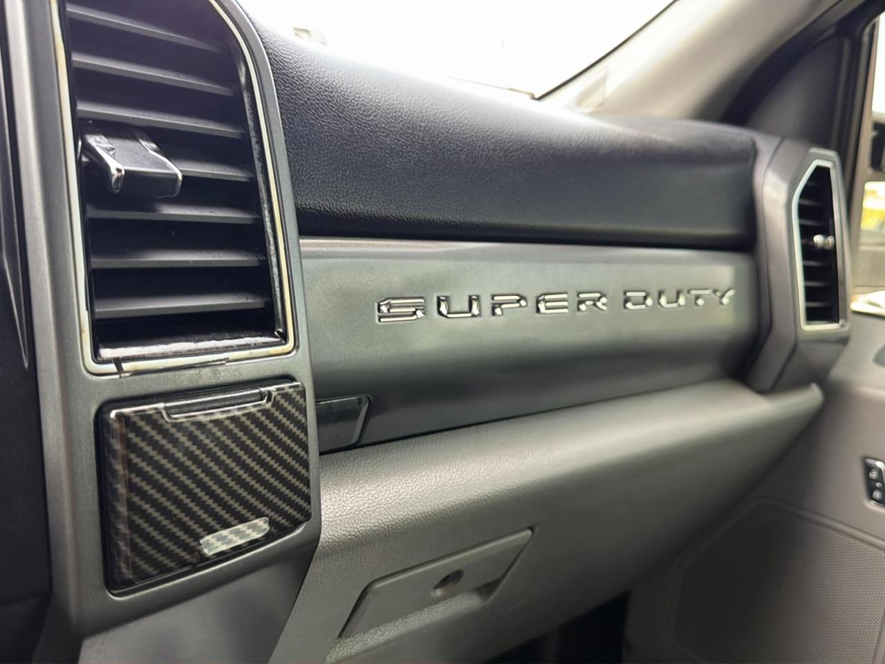 Ford Super Duty F-250 SRW XLT 4WD Crew Cab 8' Box 2019