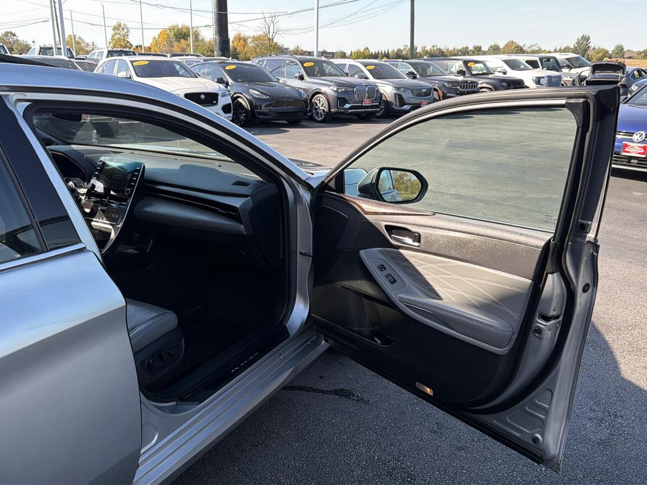Toyota Avalon Limited (Natl) 2020