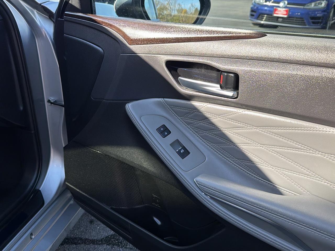 Toyota Avalon Limited (Natl) 2020