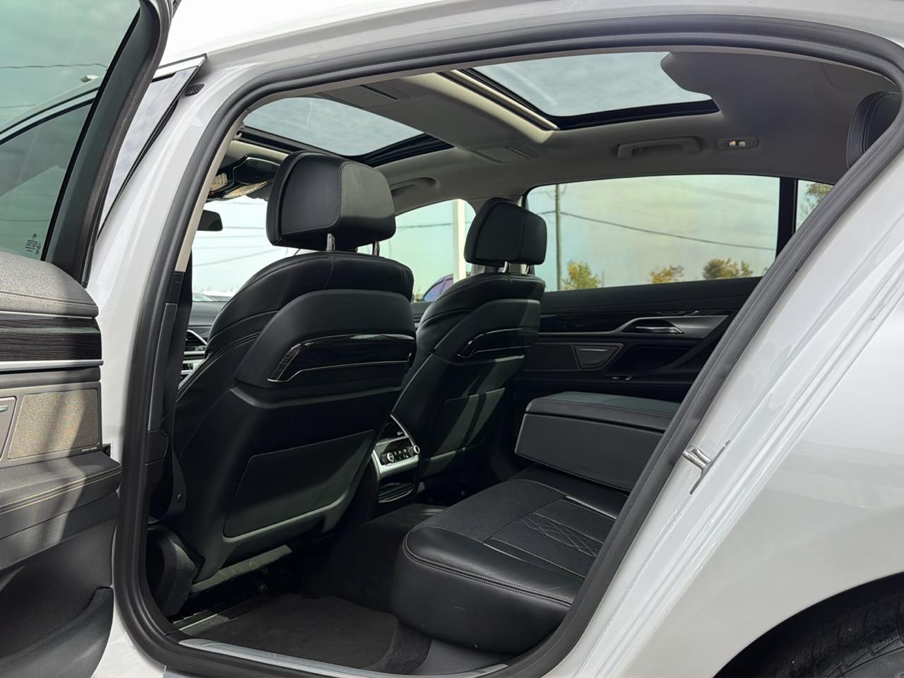 BMW 7 Series 750i xDrive Sedan 2019