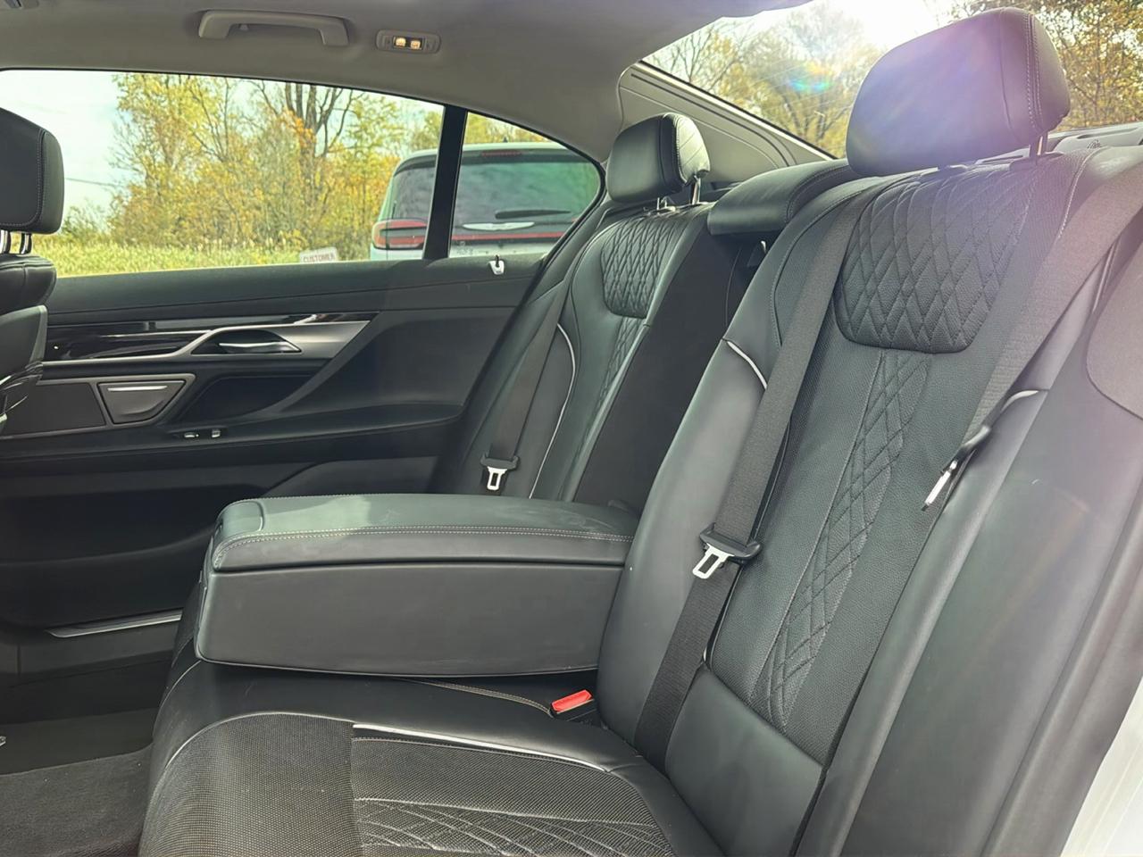 BMW 7 Series 750i xDrive Sedan 2019