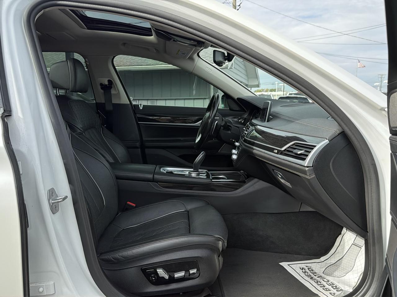 BMW 7 Series 750i xDrive Sedan 2019