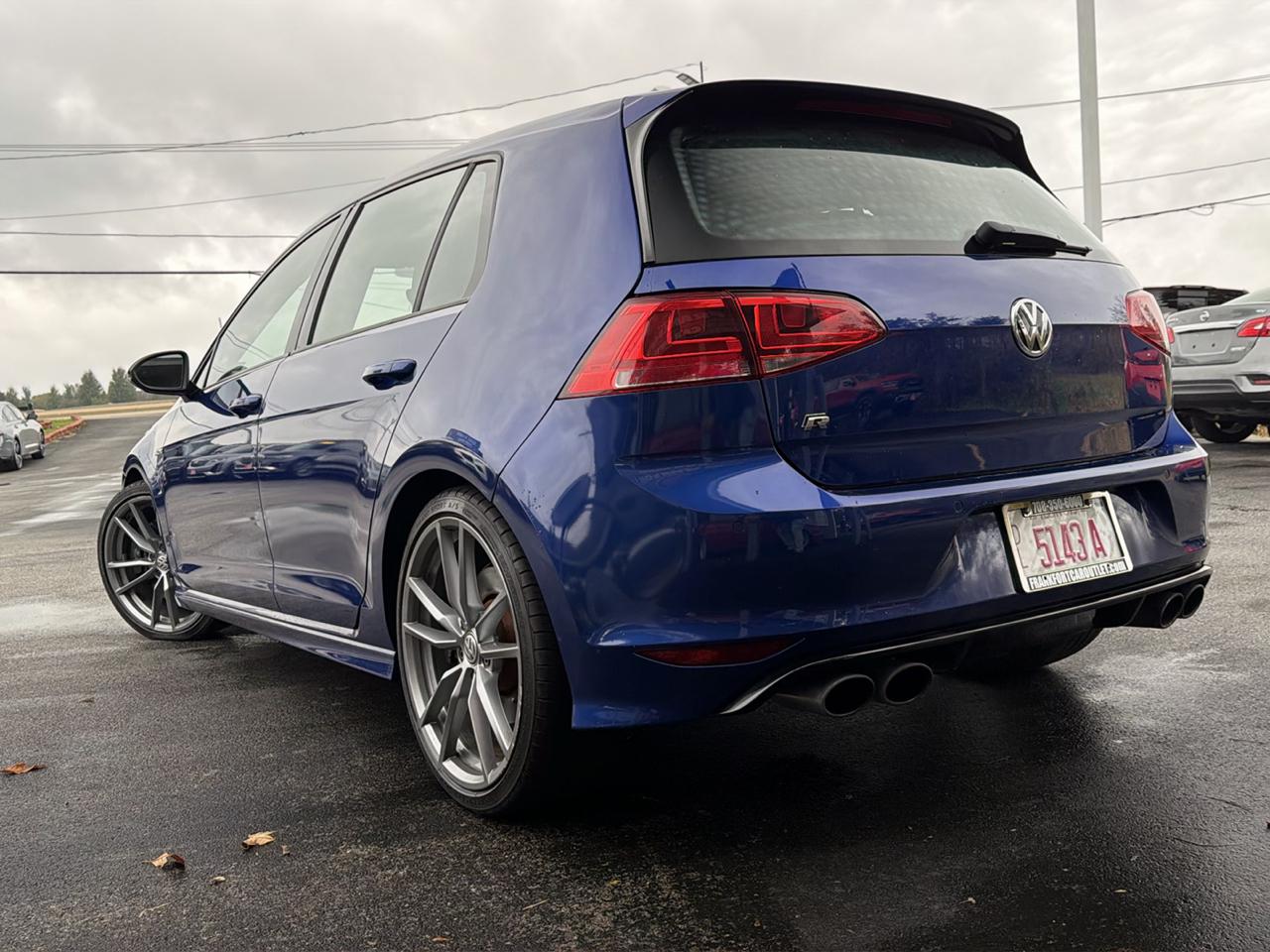 Volkswagen Golf R 4-Door DSG w/DCC/Nav 2017