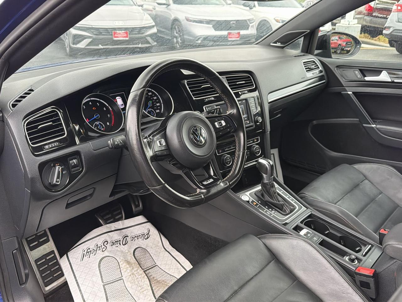 Volkswagen Golf R 4-Door DSG w/DCC/Nav 2017