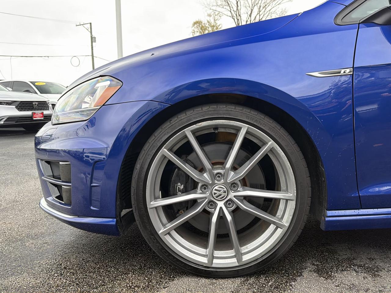 Volkswagen Golf R 4-Door DSG w/DCC/Nav 2017