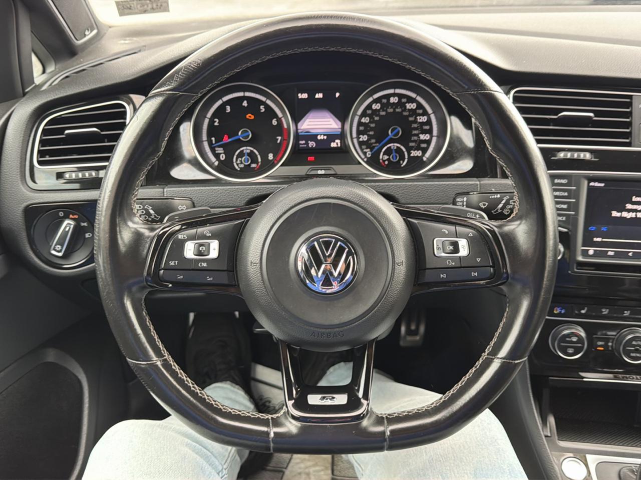 Volkswagen Golf R 4-Door DSG w/DCC/Nav 2017