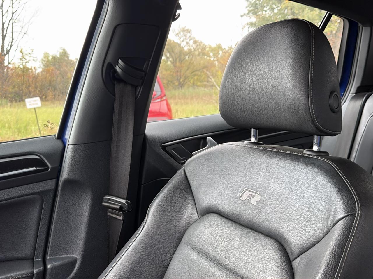 Volkswagen Golf R 4-Door DSG w/DCC/Nav 2017