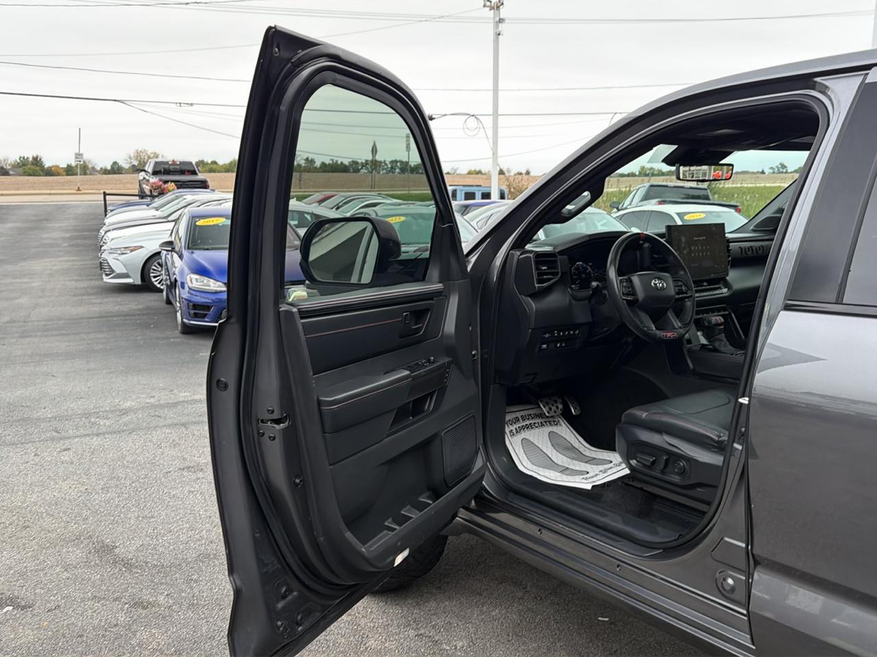Toyota Tundra 4WD TRD Pro Hybrid CrewMax 5.5' Bed (Natl) 2024