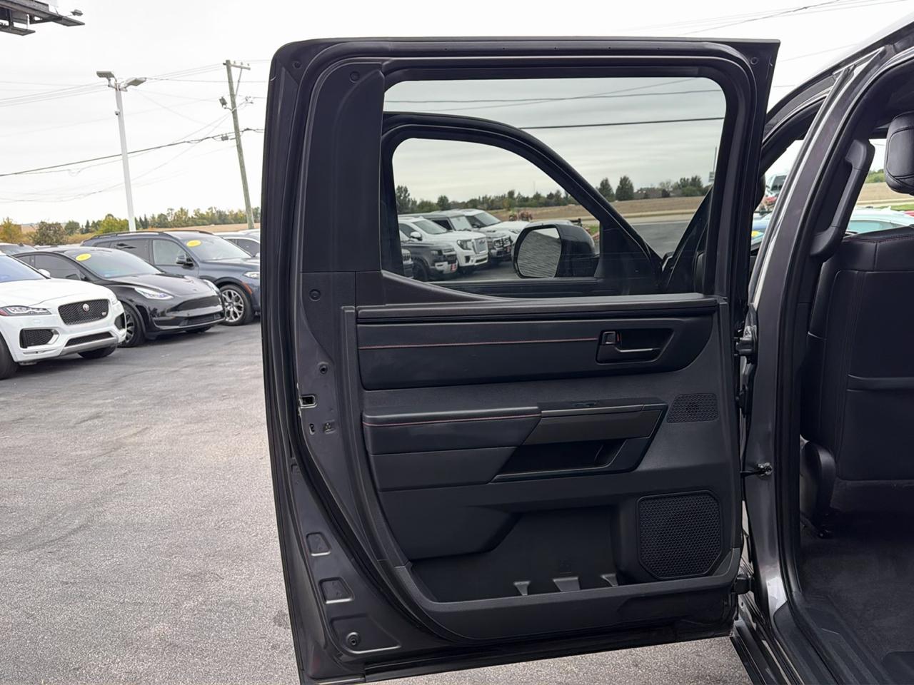 Toyota Tundra 4WD TRD Pro Hybrid CrewMax 5.5' Bed (Natl) 2024