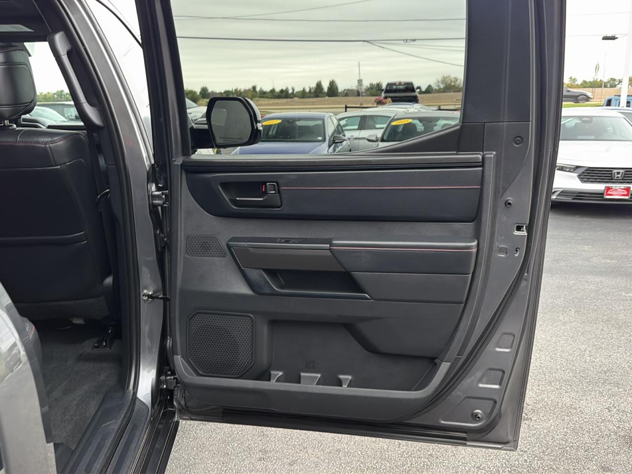 Toyota Tundra 4WD TRD Pro Hybrid CrewMax 5.5' Bed (Natl) 2024