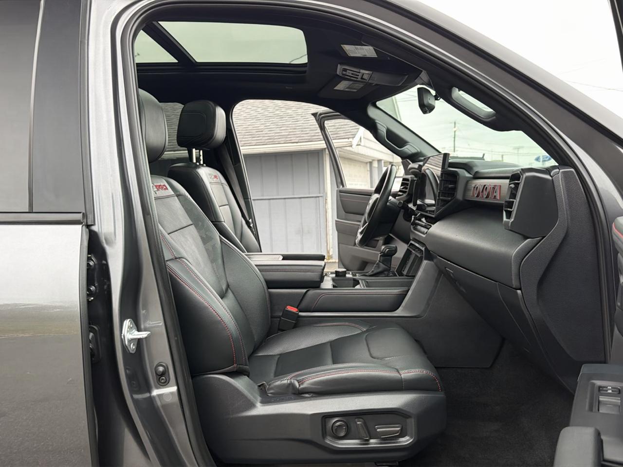 Toyota Tundra 4WD TRD Pro Hybrid CrewMax 5.5' Bed (Natl) 2024
