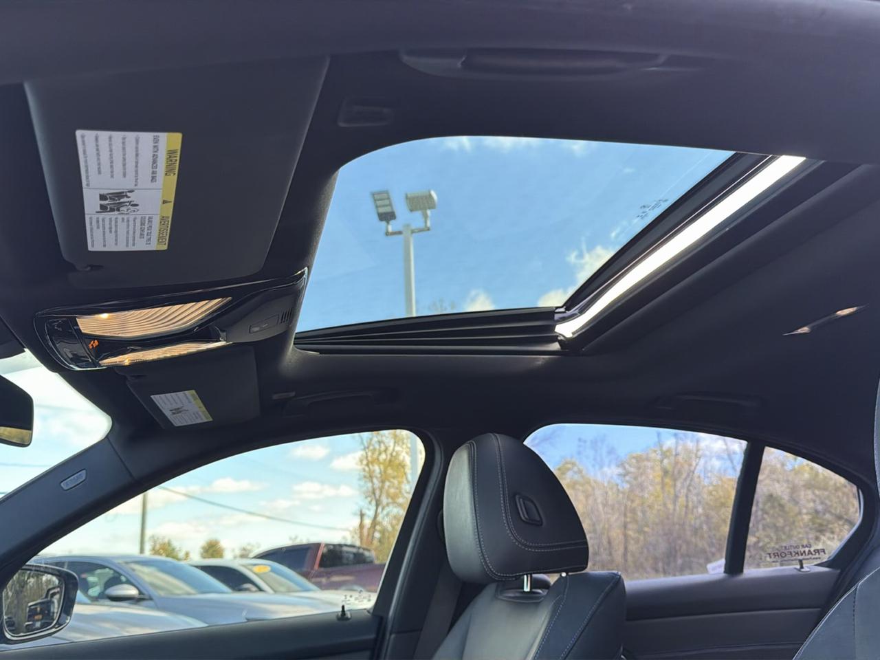 BMW 3 Series 330i xDrive Sedan 2019