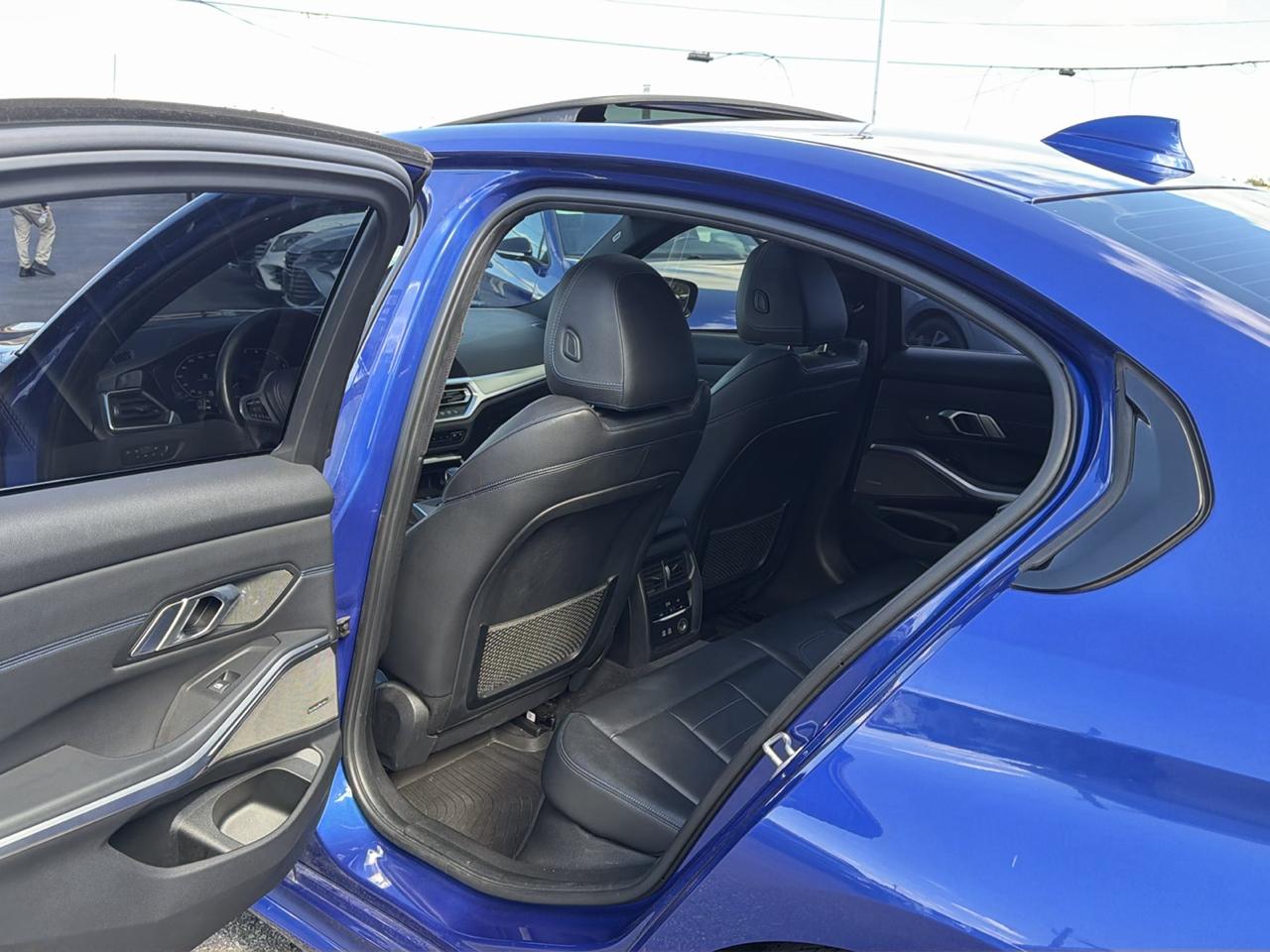 BMW 3 Series 330i xDrive Sedan 2019