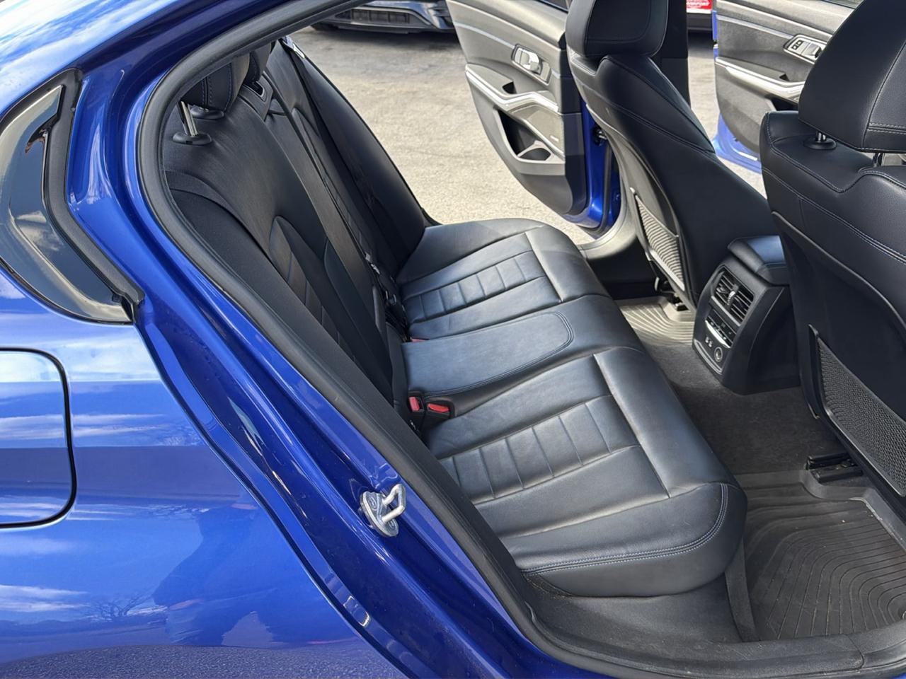 BMW 3 Series 330i xDrive Sedan 2019