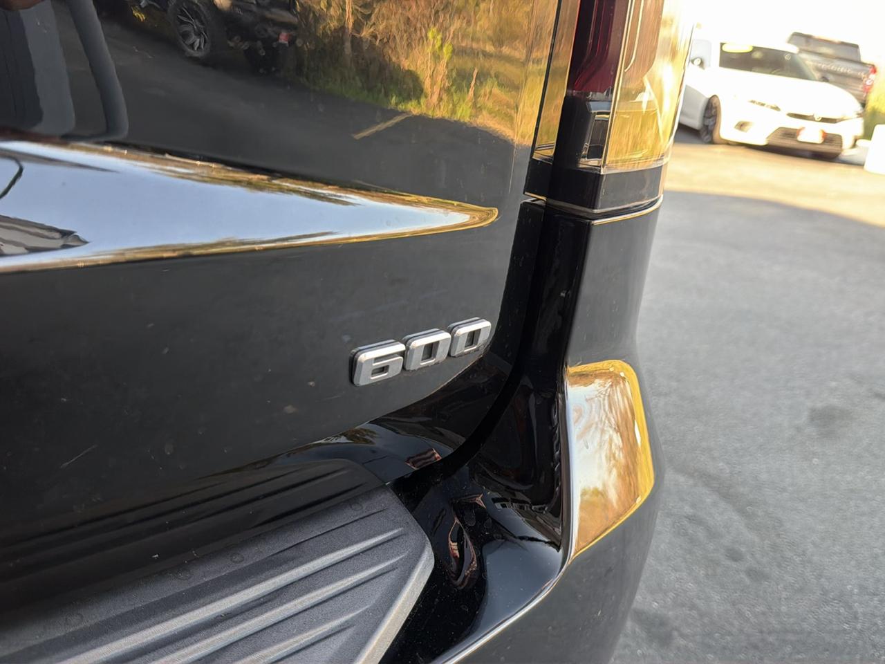 Cadillac Escalade ESV 4WD 4dr Premium Luxury 2023