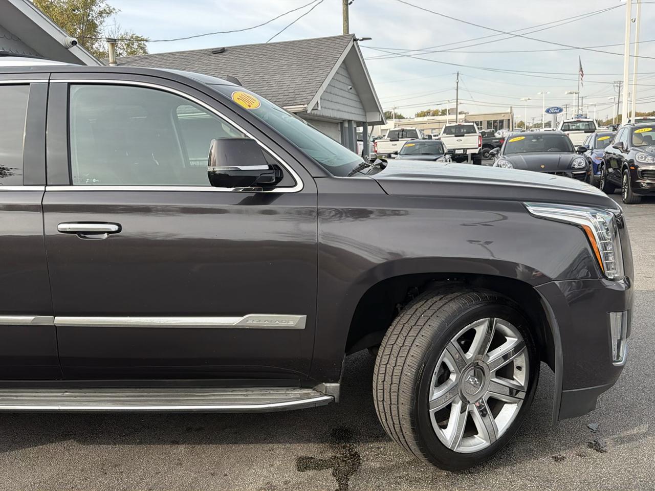 Cadillac Escalade 4WD 4dr Luxury Collection 2016