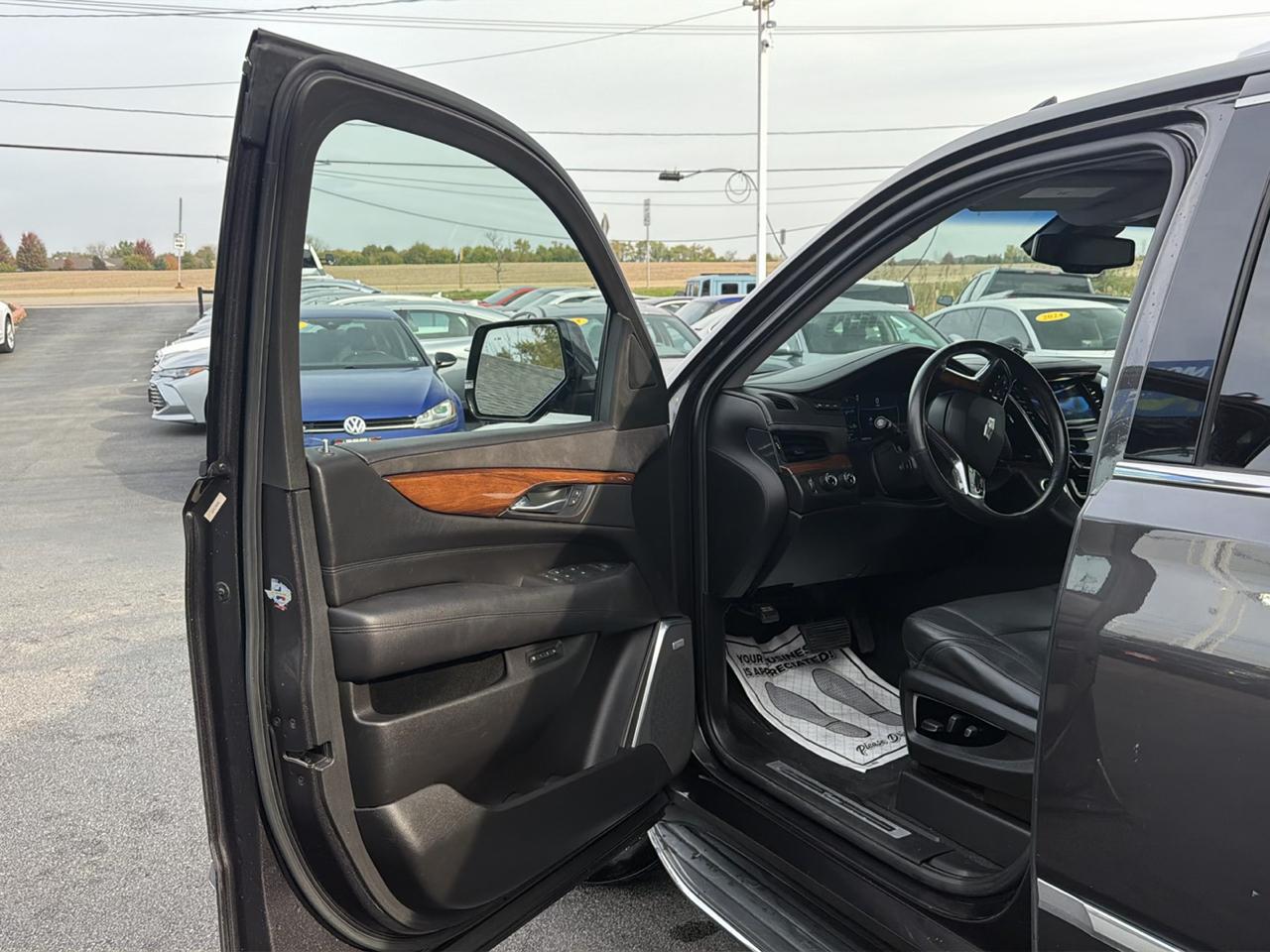 Cadillac Escalade 4WD 4dr Luxury Collection 2016